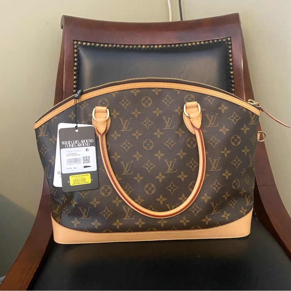 Louis Vuitton Monogram Lock It Horizontal - Picture 4 of 15